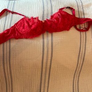 Victoria’s Secret Dream Angels Push-up without padding (red)